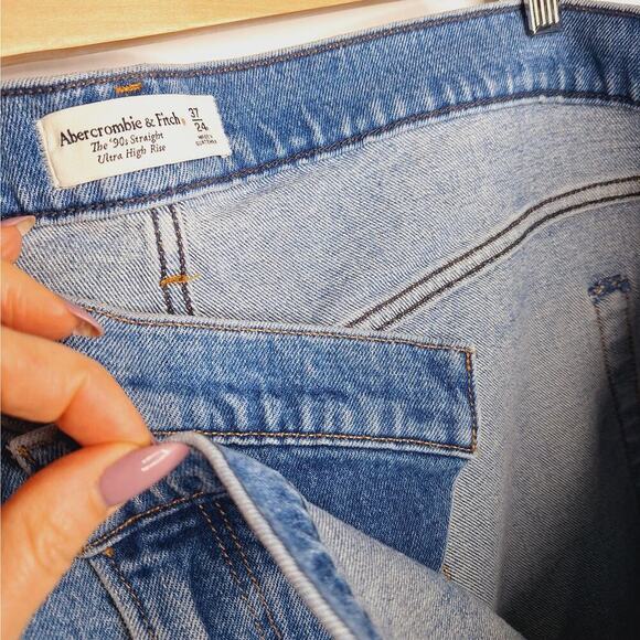 Abercrombie & Fitch The 90s Straight Ultra High Rise Jeans Cross Front 37 / 24 R - Picture 8 of 9